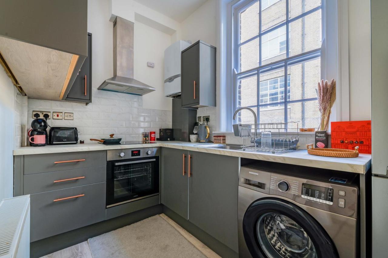 Bright & Modern Newly Refurb 2-Bed 2-Bath Whole Apartment Near Hyde Park & Kensington, Prime Paddington Location Zone 1 London Exterior photo