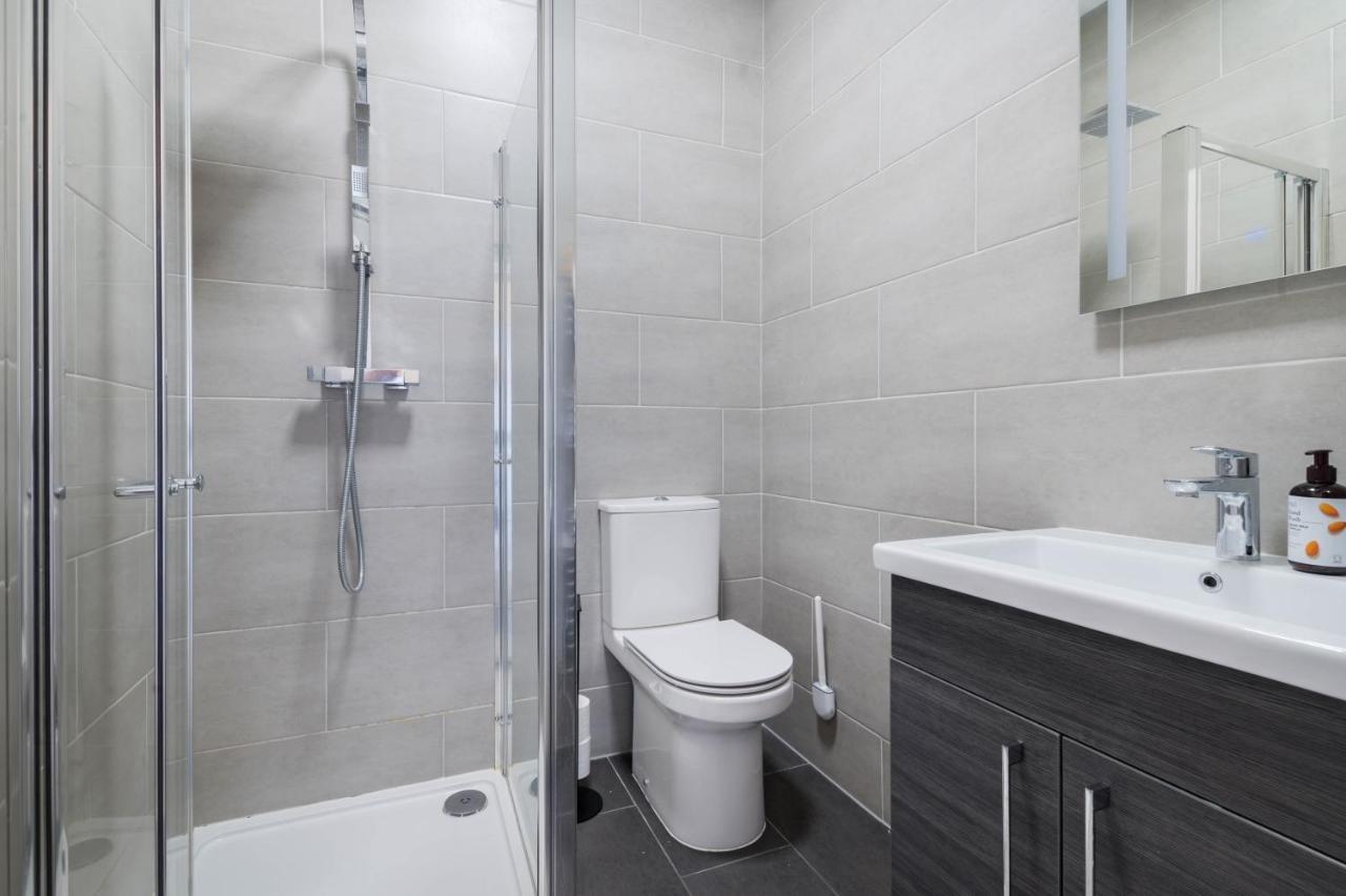 Bright & Modern Newly Refurb 2-Bed 2-Bath Whole Apartment Near Hyde Park & Kensington, Prime Paddington Location Zone 1 London Exterior photo