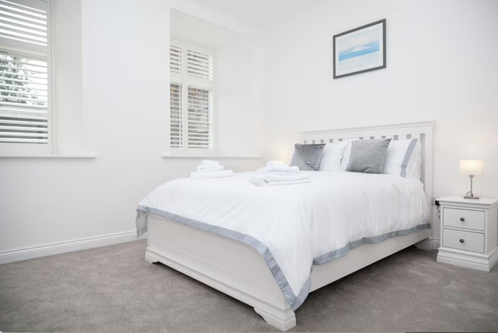 Bright & Modern Newly Refurb 2-Bed 2-Bath Whole Apartment Near Hyde Park & Kensington, Prime Paddington Location Zone 1 London Exterior photo
