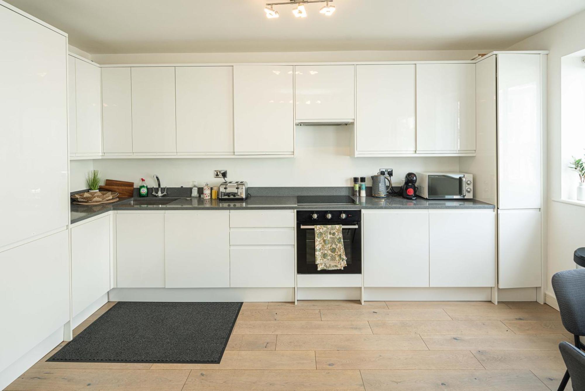 Bright & Modern Newly Refurb 2-Bed 2-Bath Whole Apartment Near Hyde Park & Kensington, Prime Paddington Location Zone 1 London Exterior photo
